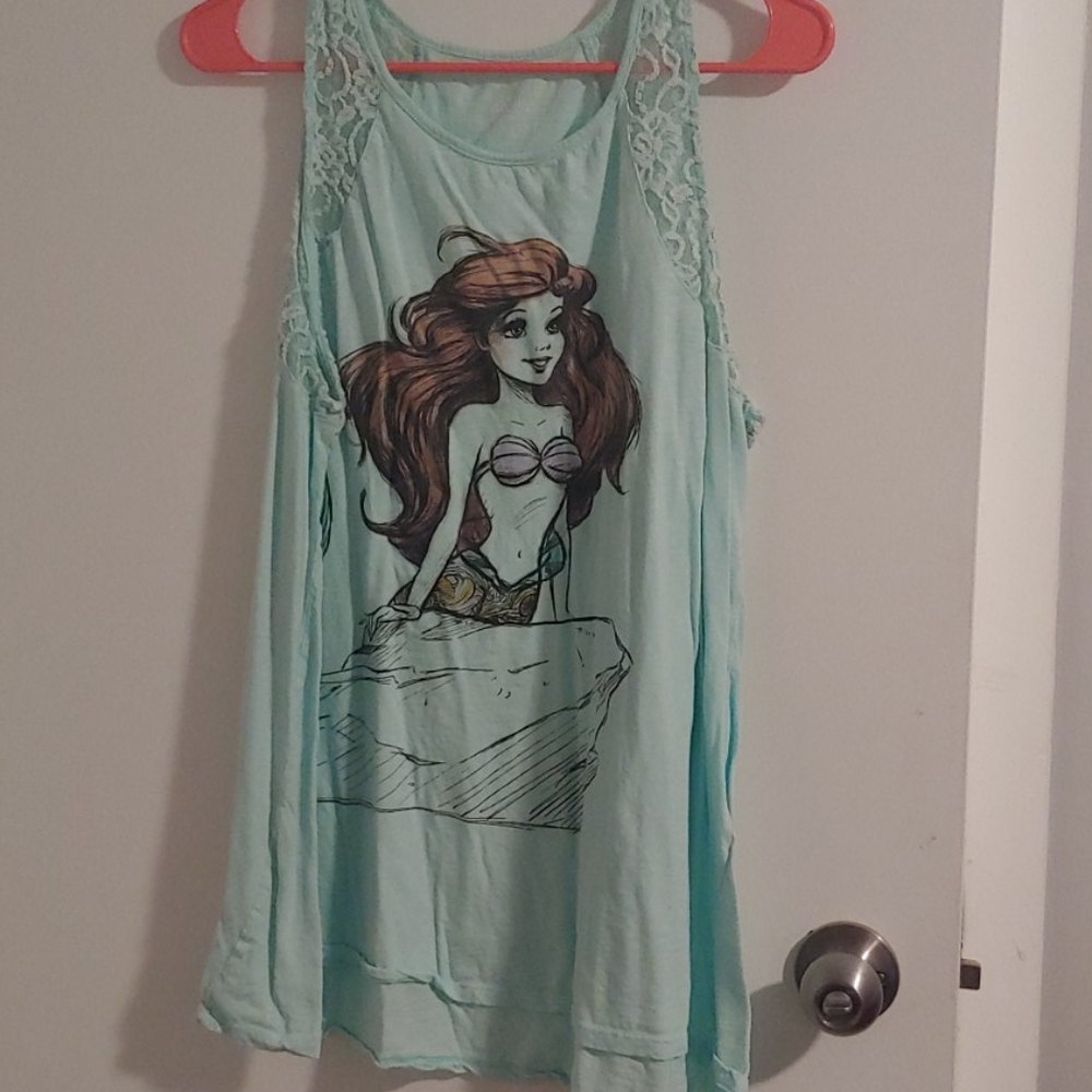 Womans Ariel tanktop.